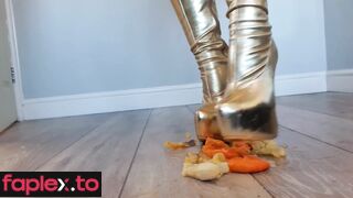 Missevielock Goddess Evie In Scene: These Gold Boots Could Do Some Much Damage To Your Pathetic Cock