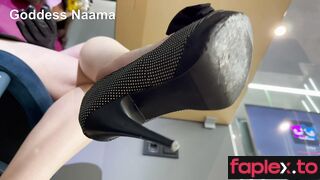 Goddess Naama / Lady Naama Kiss My Shoes And Lick My Soles